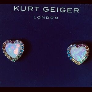 “NWT” KURT GEIGER MOONSTONE HEART EARRINGS